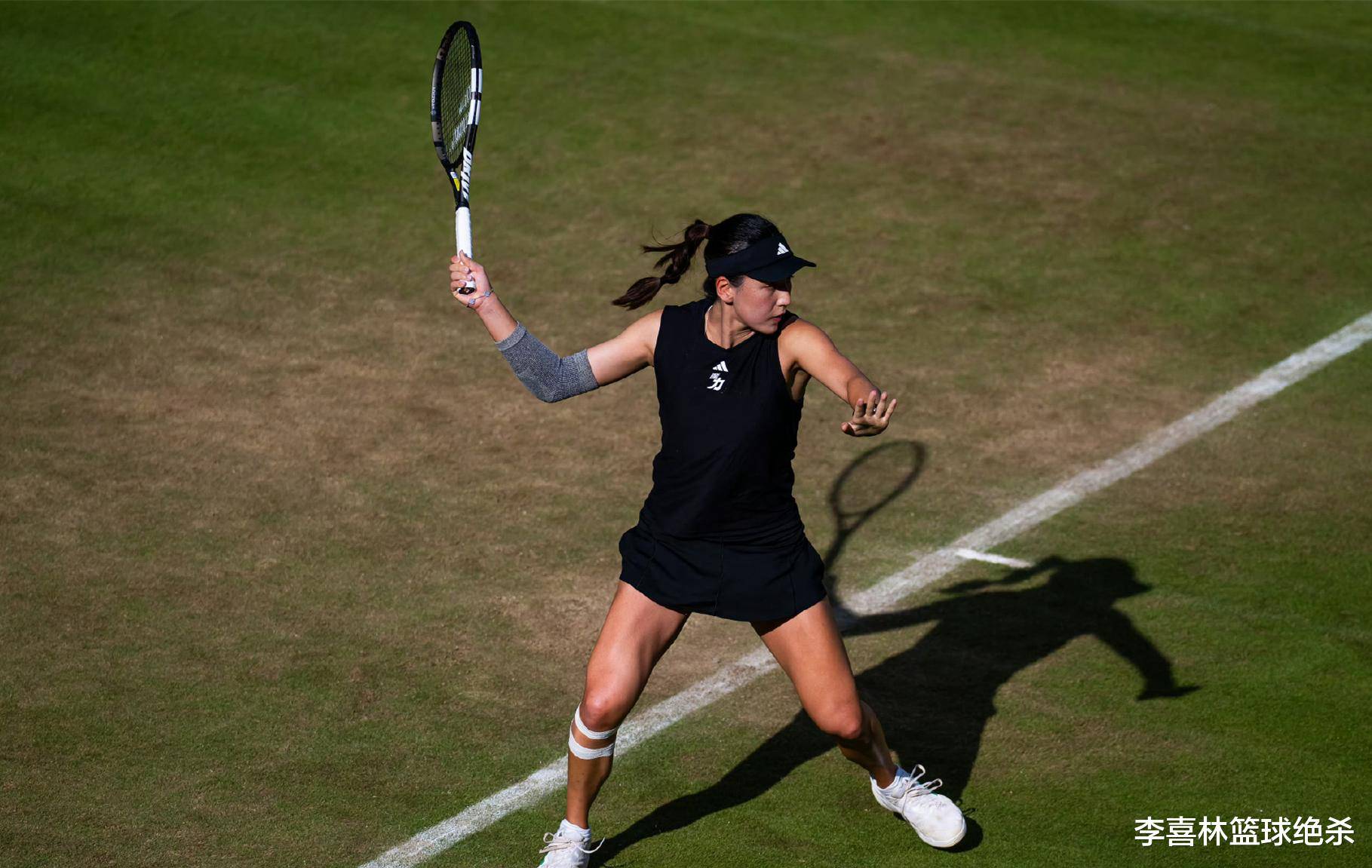 完美体育官方网站-莎拉波娃爆冷击败DWG，回归赛场引爆全场！